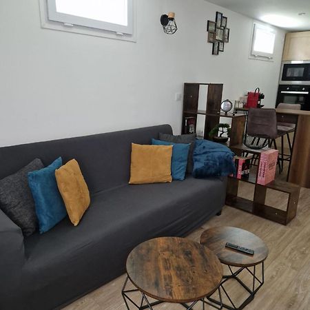 Charming Apartment Near La Defense, Paris ブゾン エクステリア 写真
